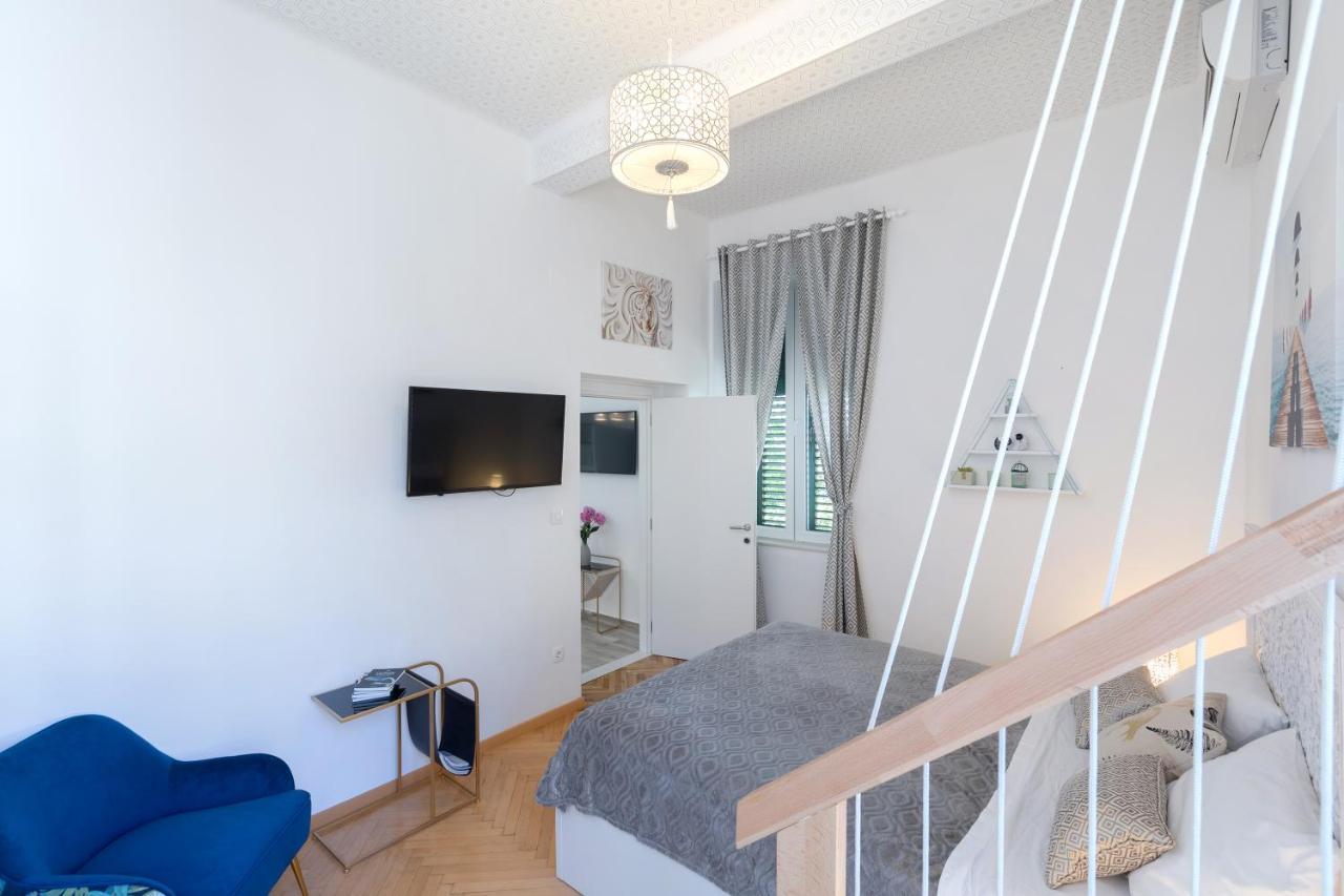 Apartment Terrace