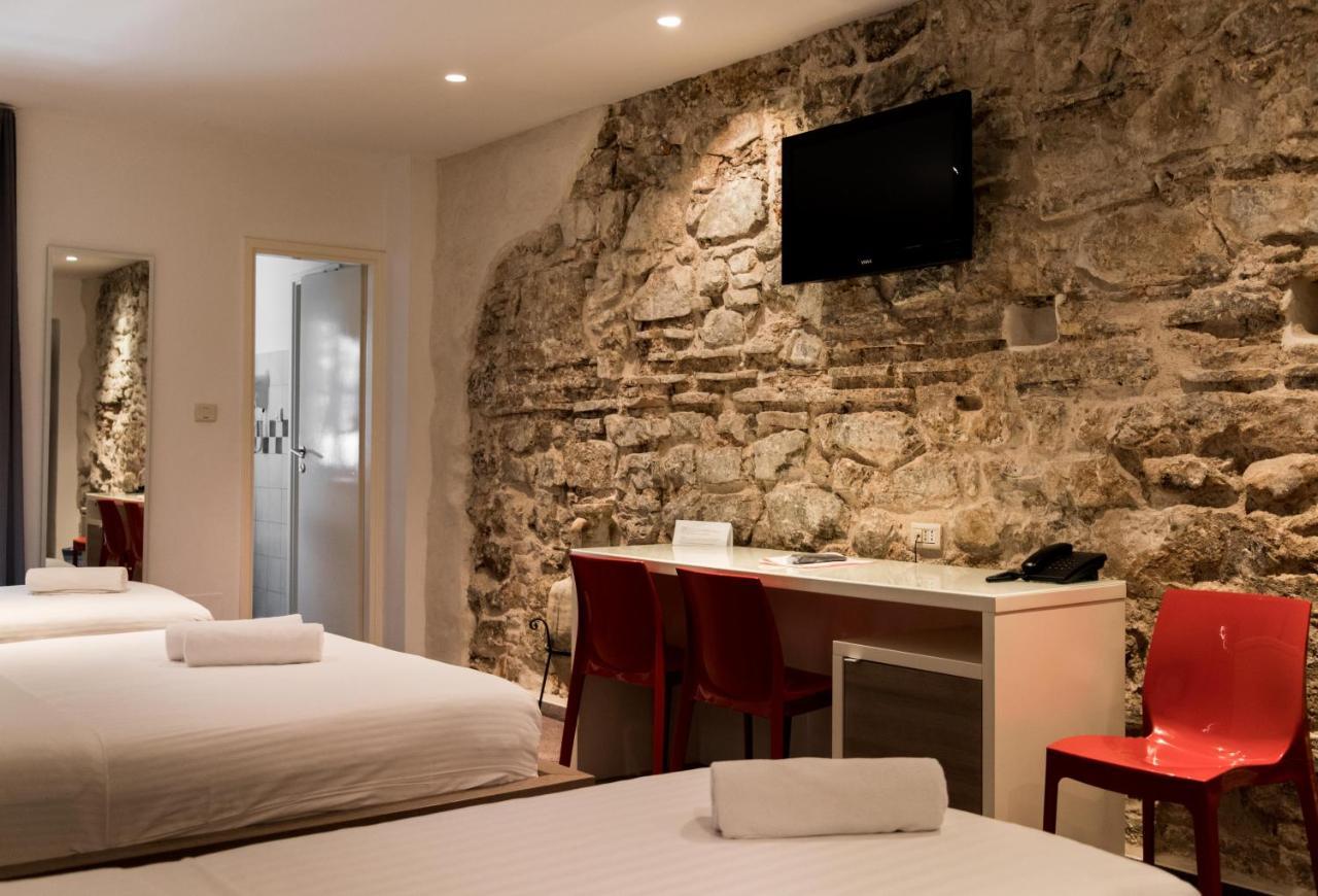 Standard Suite