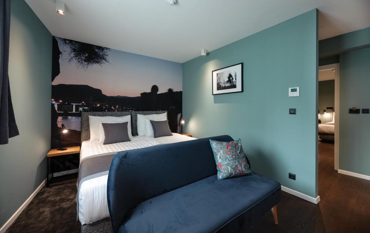 Superior King Suite