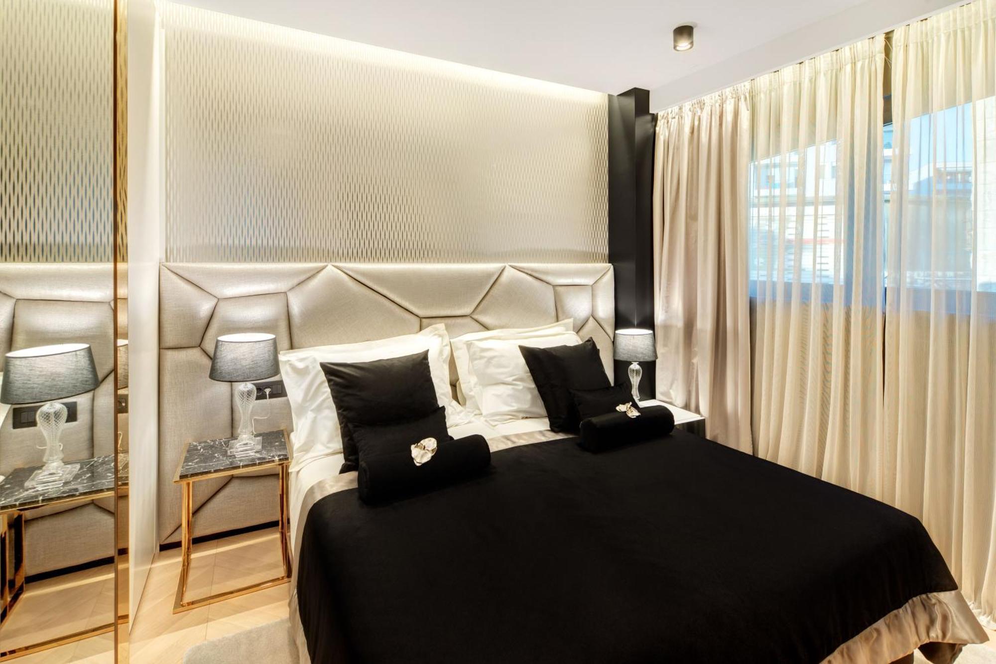 Executive Suite Partial Sea View