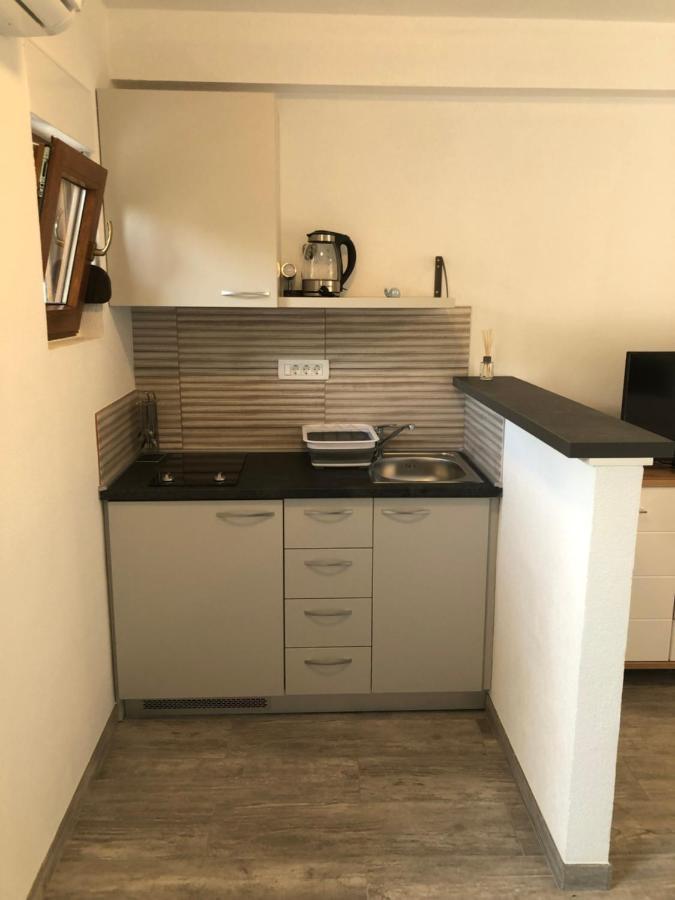 Apartamento com Varanda
