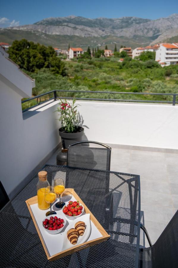 Apartment Terrace