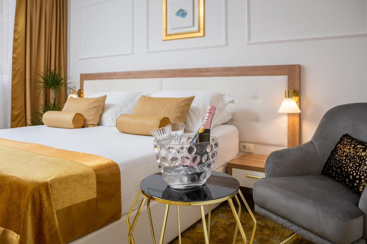 Comfort Double or Twin Room City View