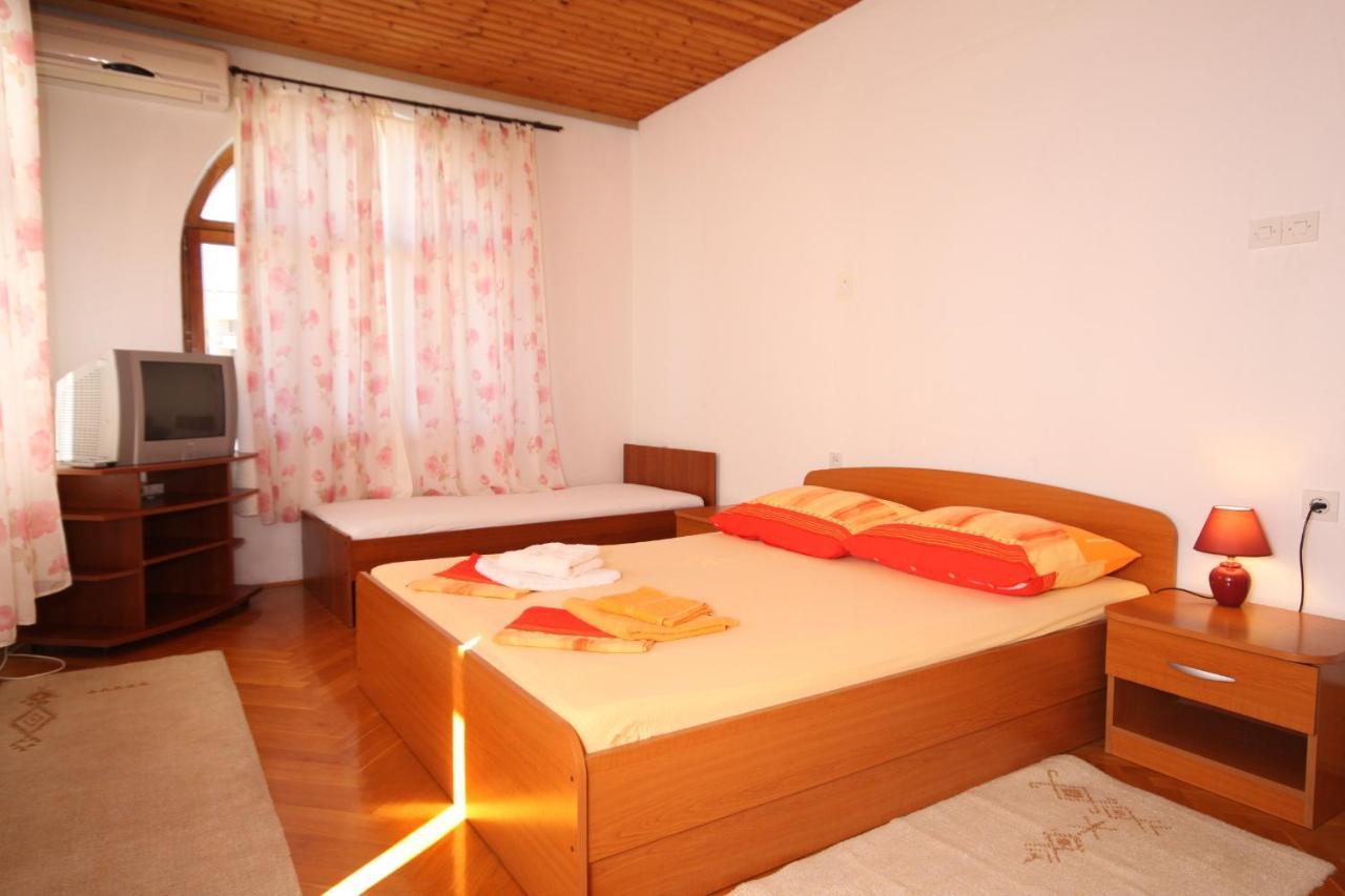 Two-Bedroom Apartment with Balcony and Sea View