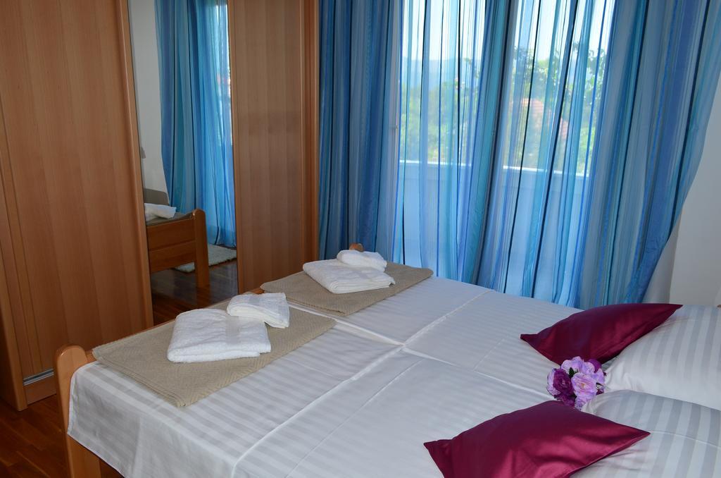 Two-Bedroom Apartment,152094676:JPEG