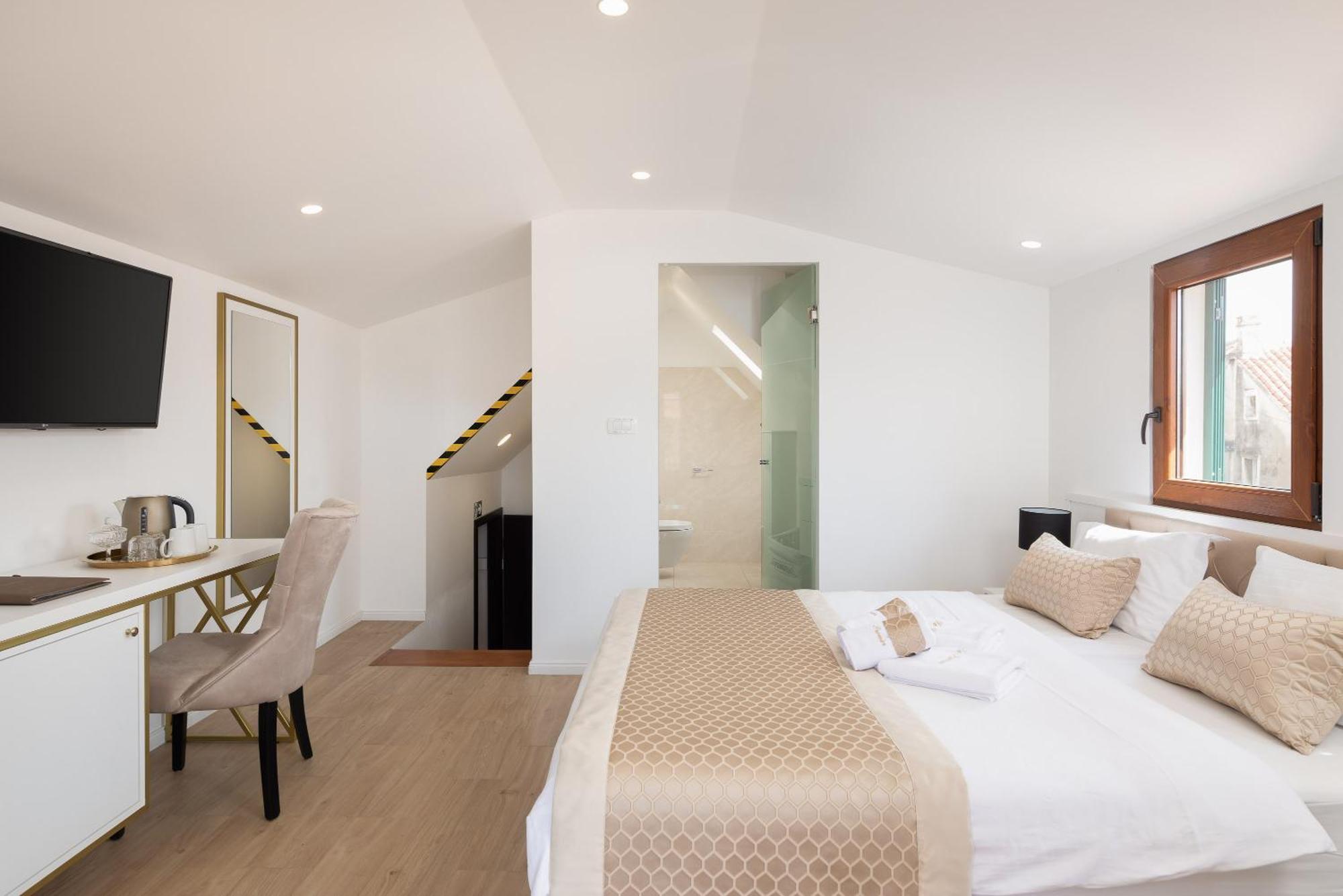 Deluxe Double Room Balcony