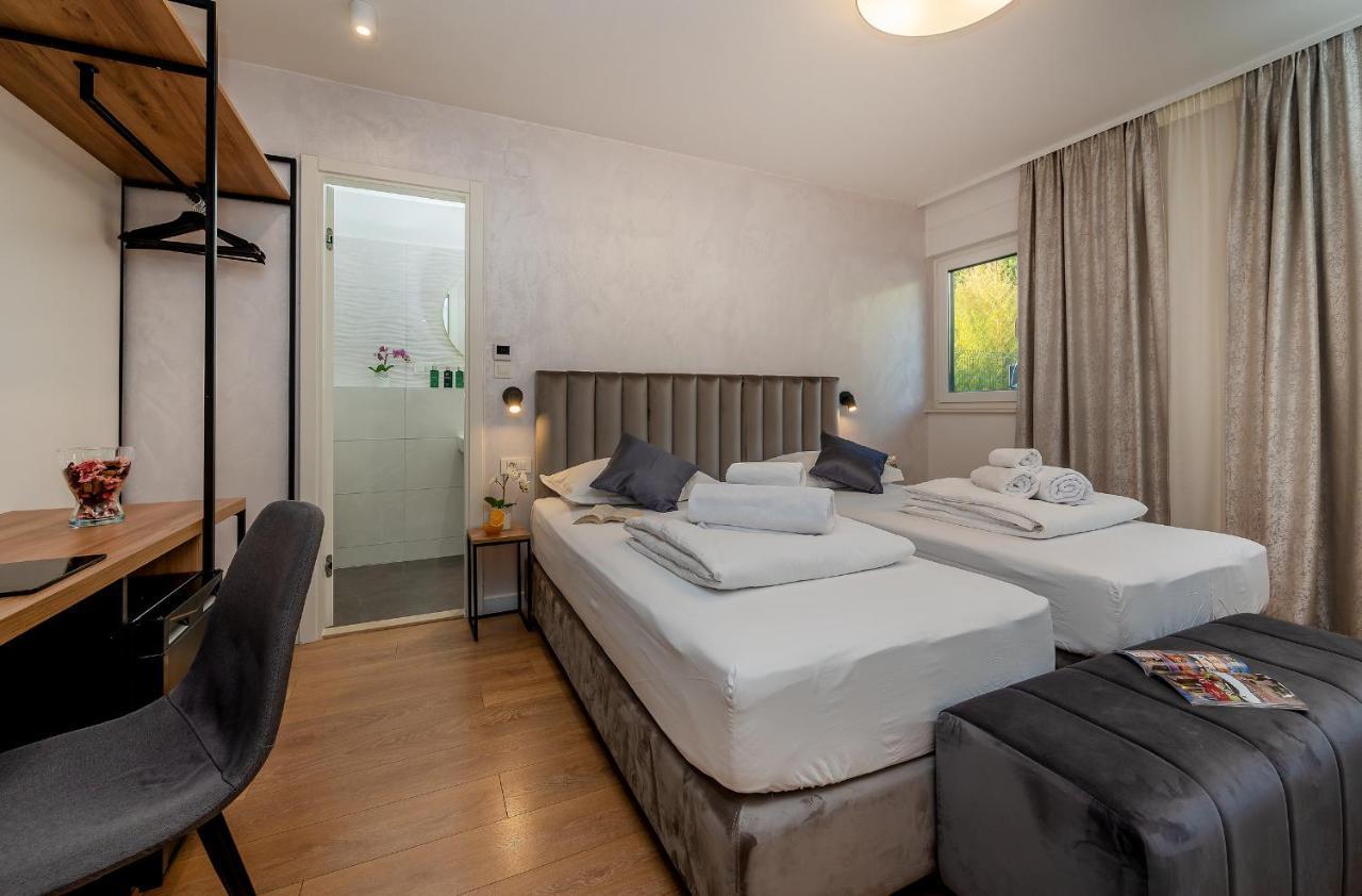 Chambre Deluxe Double ou Lits Jumeaux