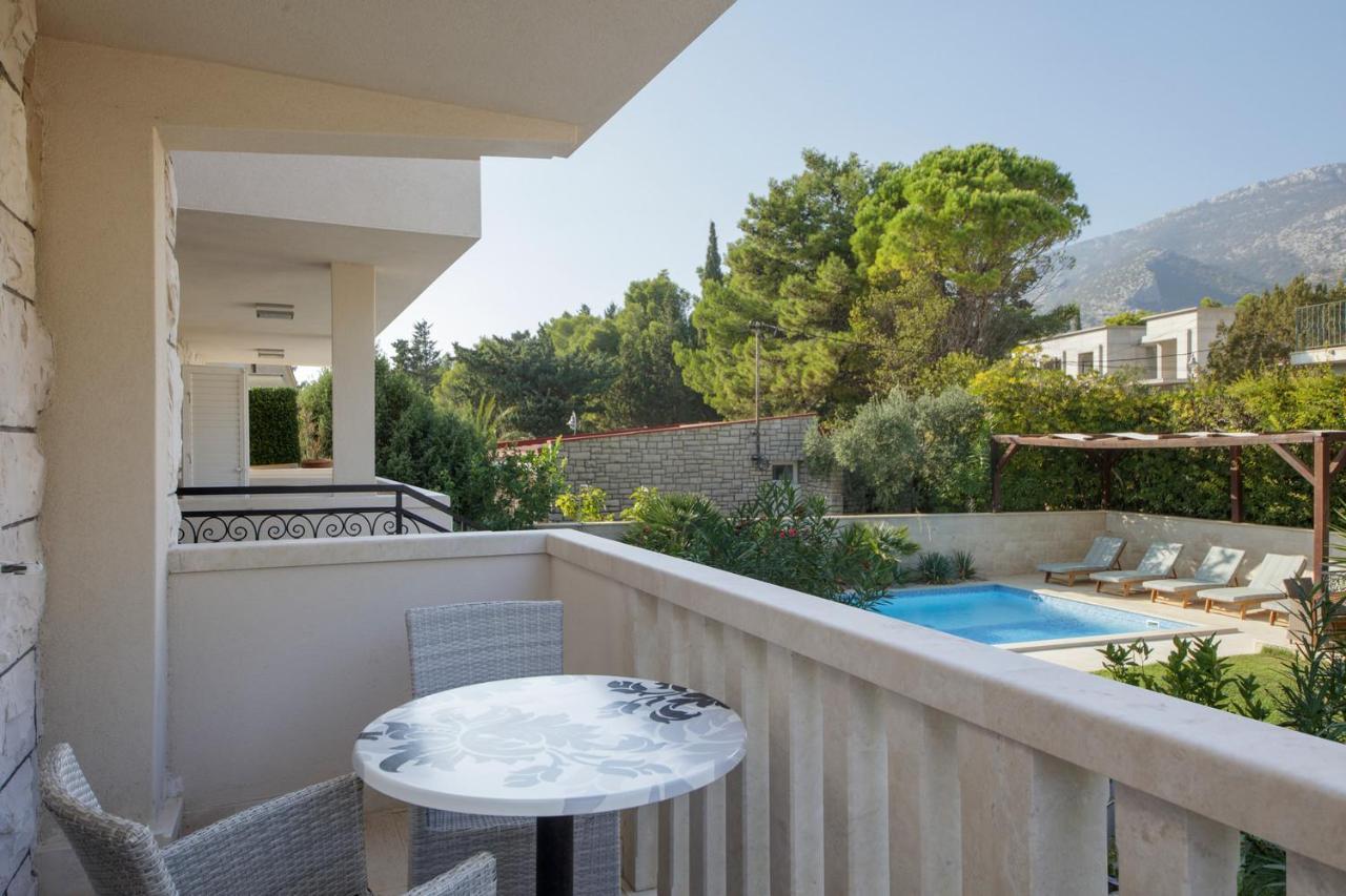 Luxury Double Room Terrace Pool view