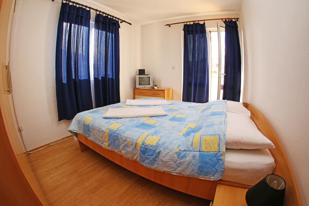 Appartement met 2 Slaapkamers en Balkon met Zeezicht