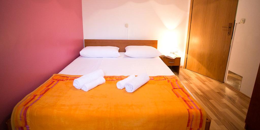 Apartment,233579656:JPEG