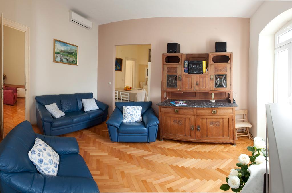 Two-Bedroom Apartment,158511795:JPEG