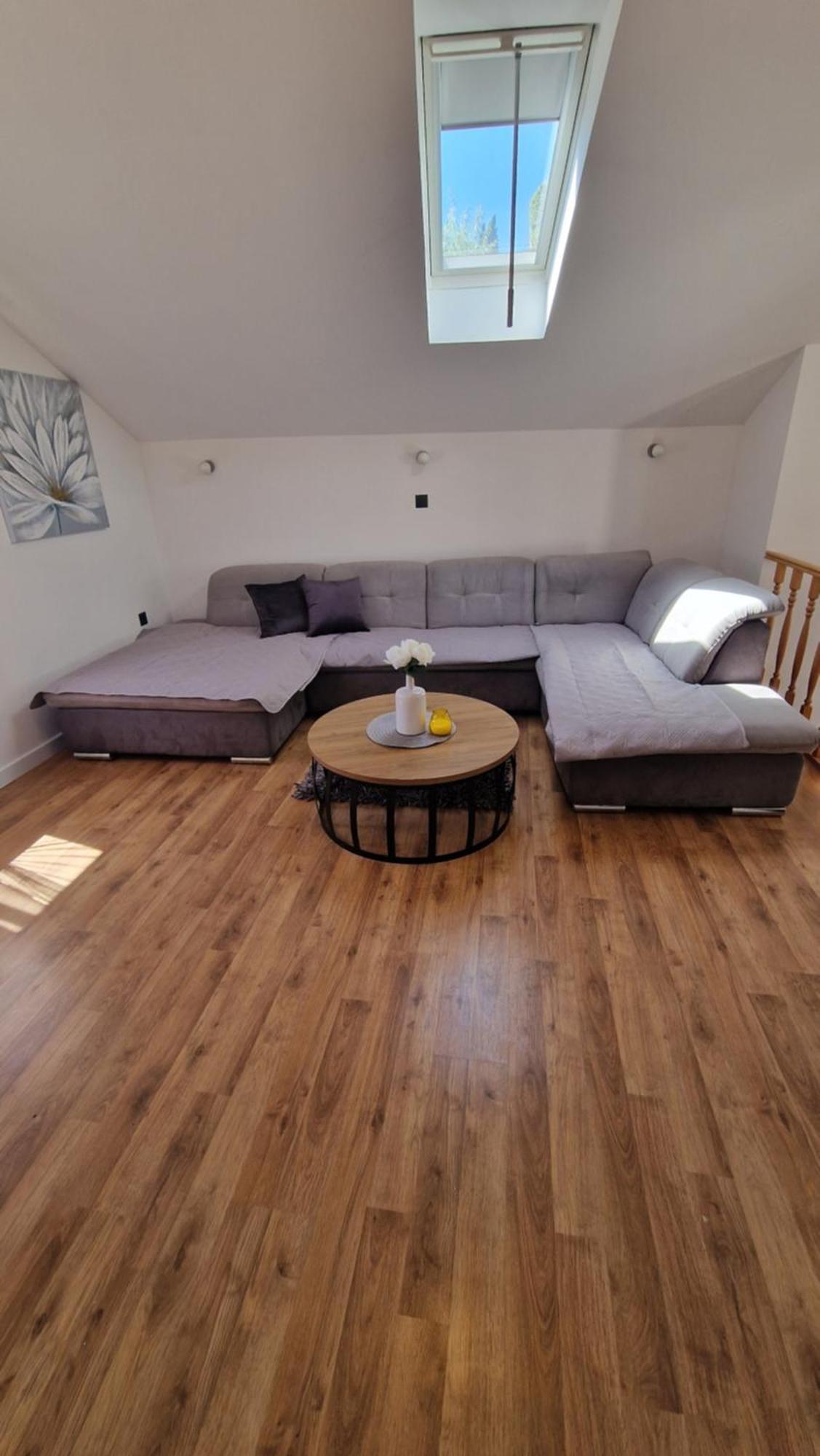 One-Bedroom Apartment,1591509573:JPEG