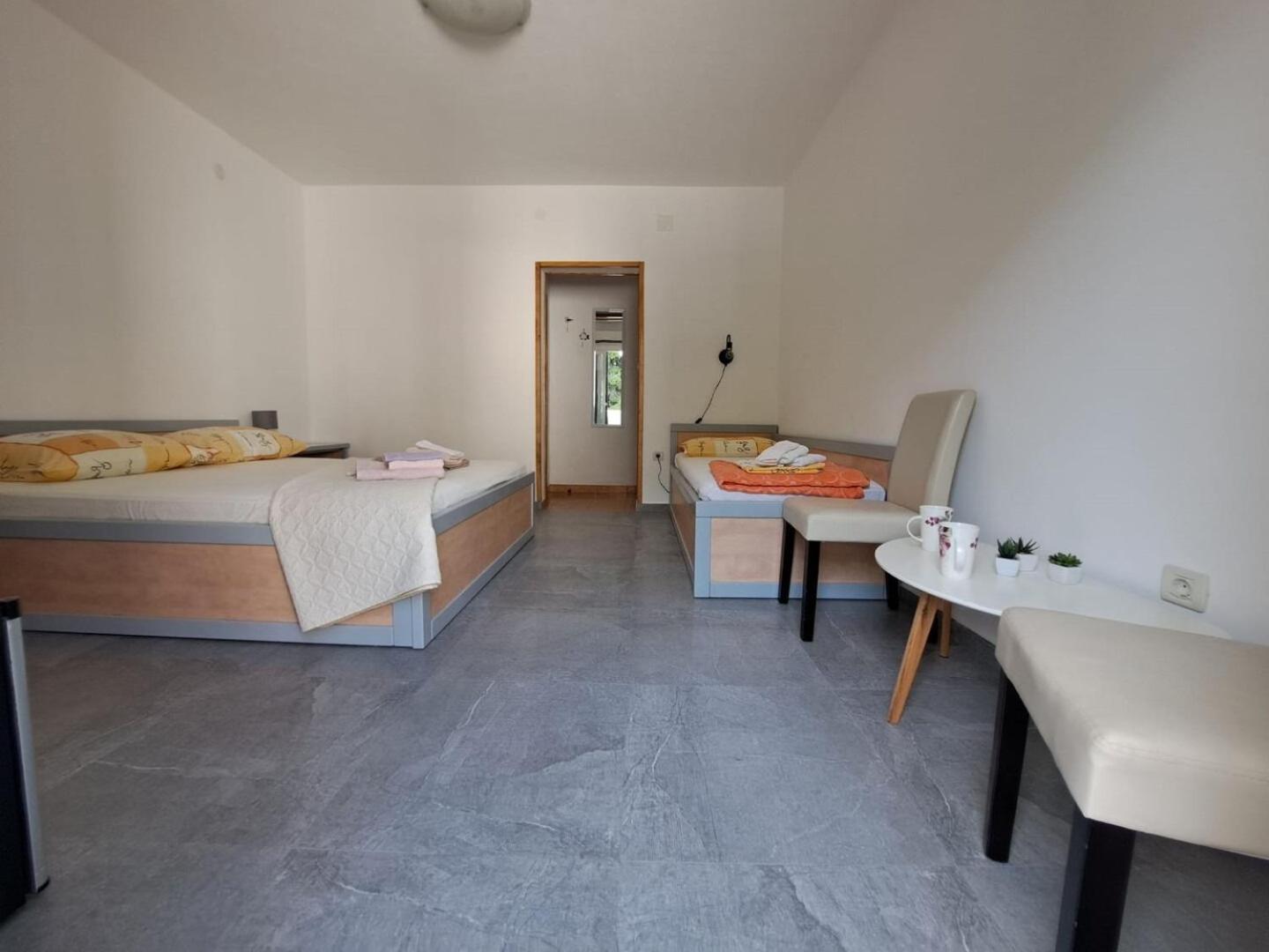 Triple Room,1619226381:JPEG