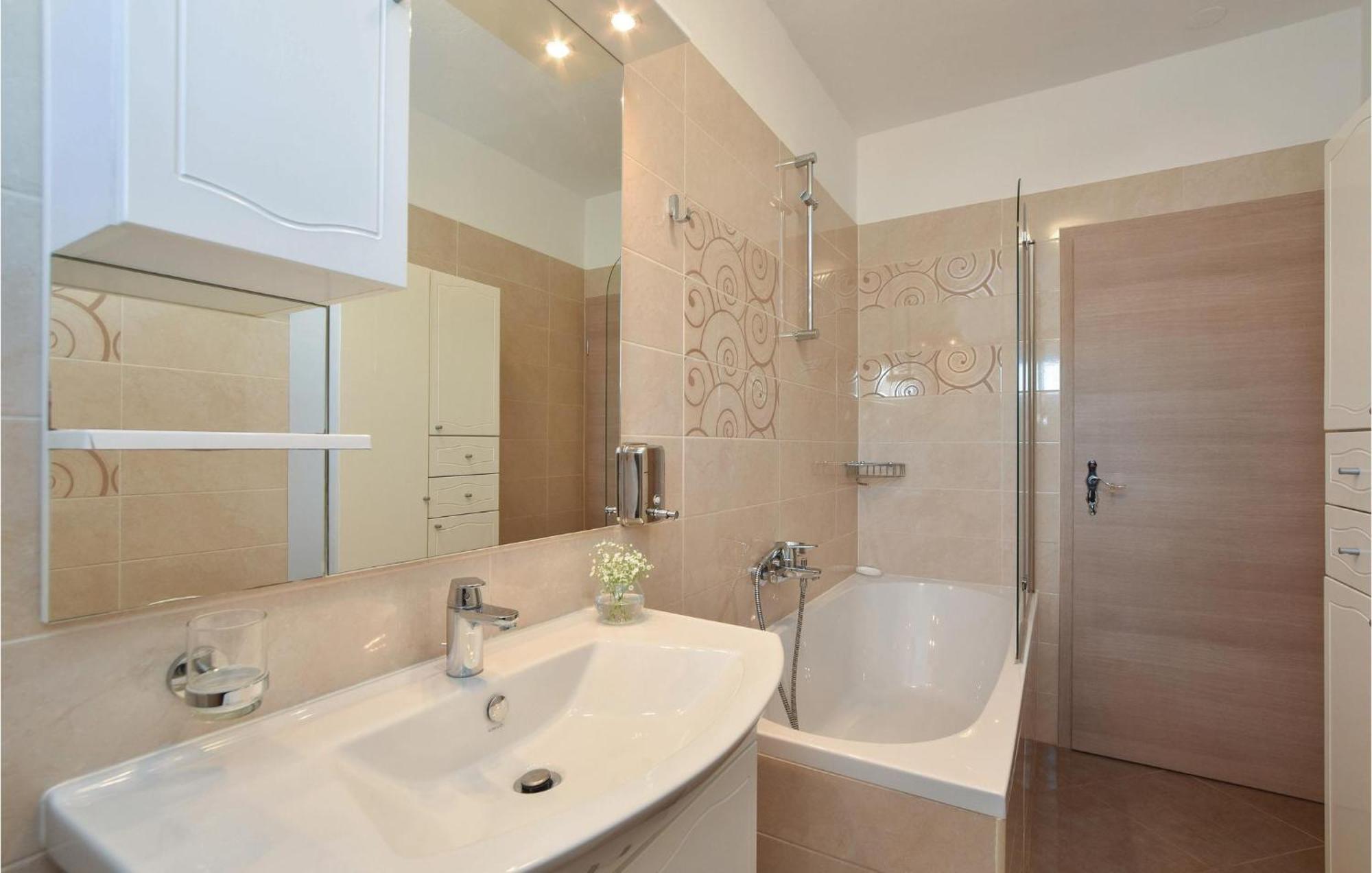 Four-Bedroom Holiday Home,1622154866:JPEG