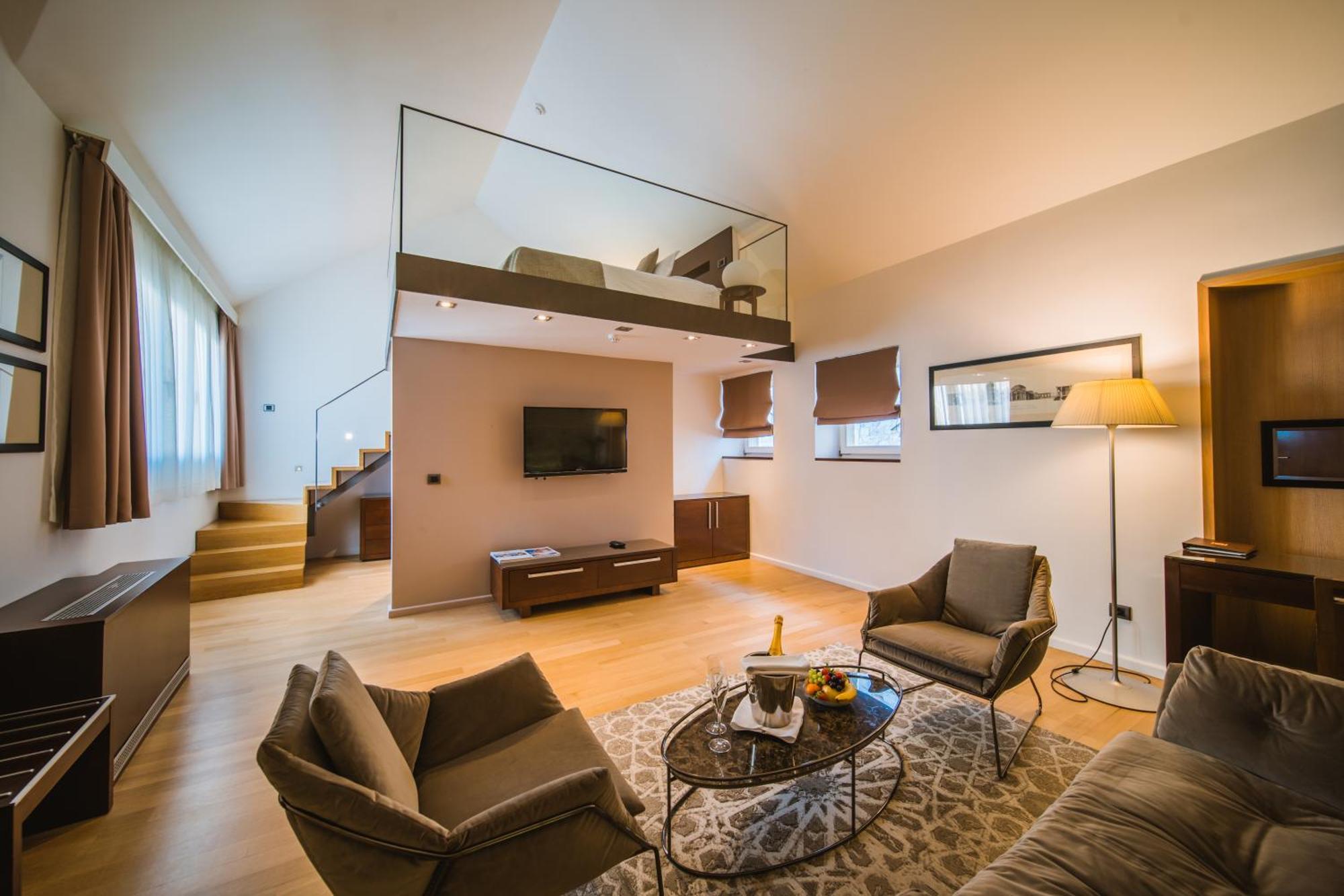 Luxury Suite Main Building,1632212461:JPEG