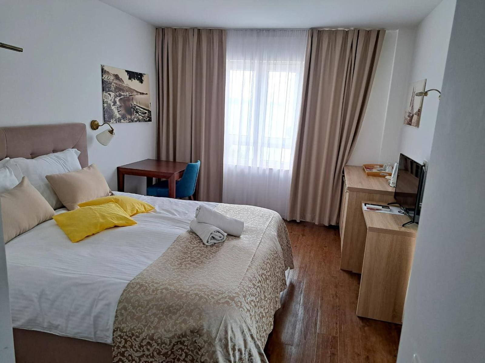 Double Room with Balcony,1661149949:JPEG
