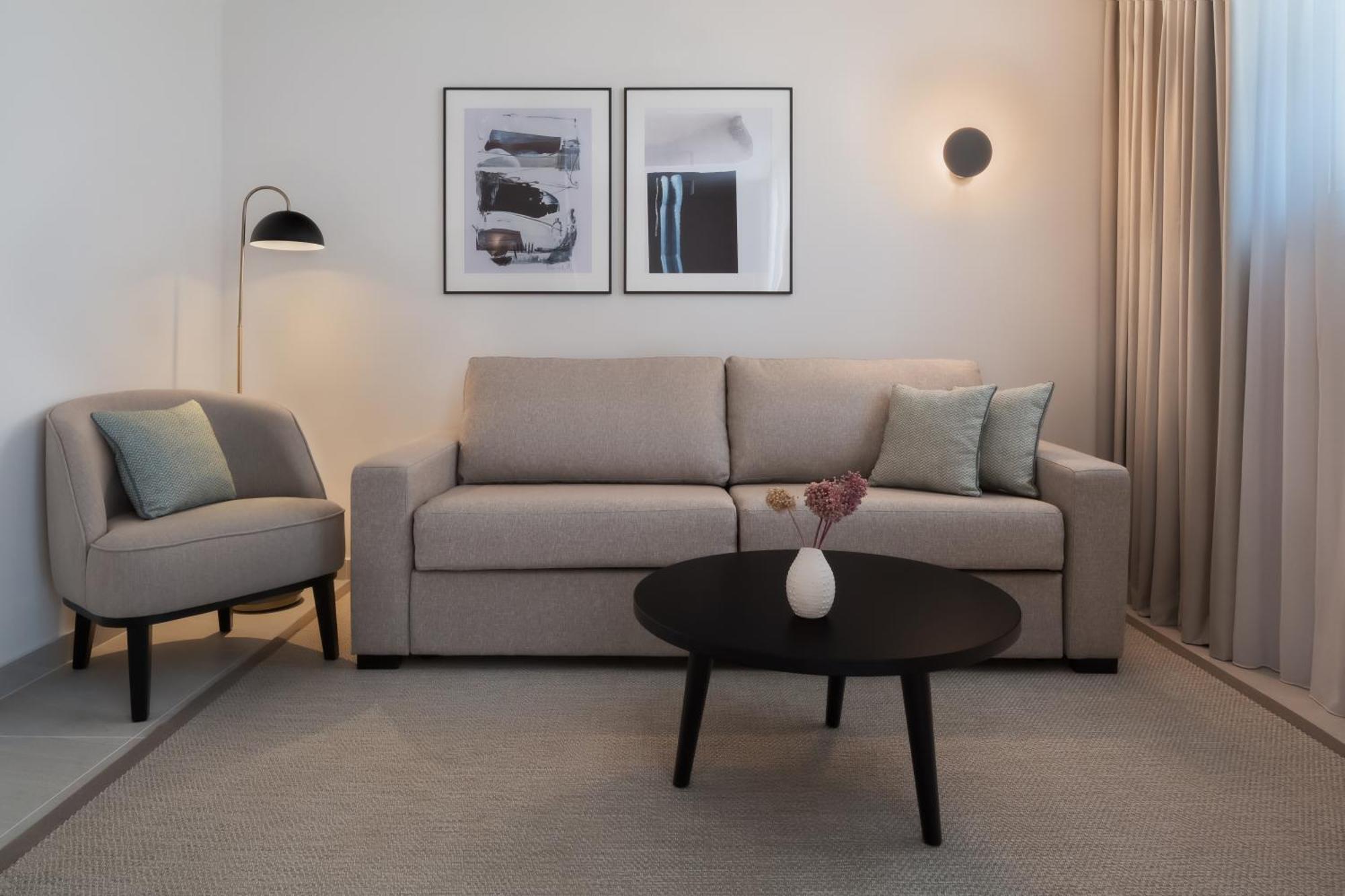 Family Room Plus Annex building