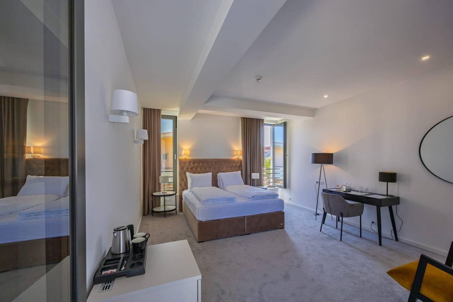 Standard King Room