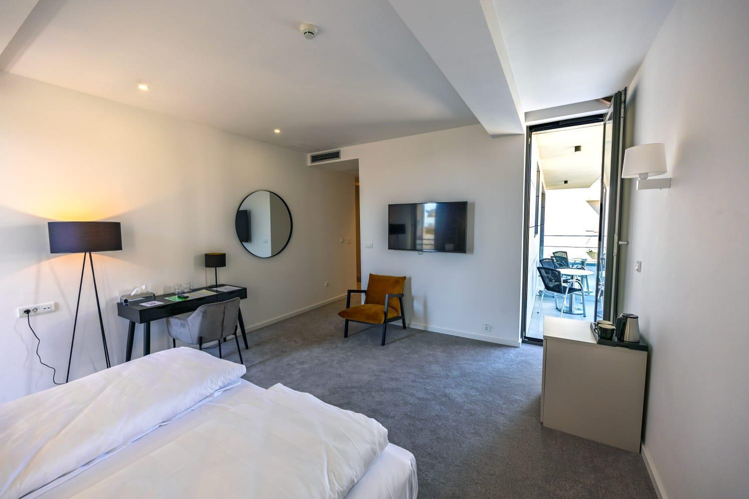 Standard King Room