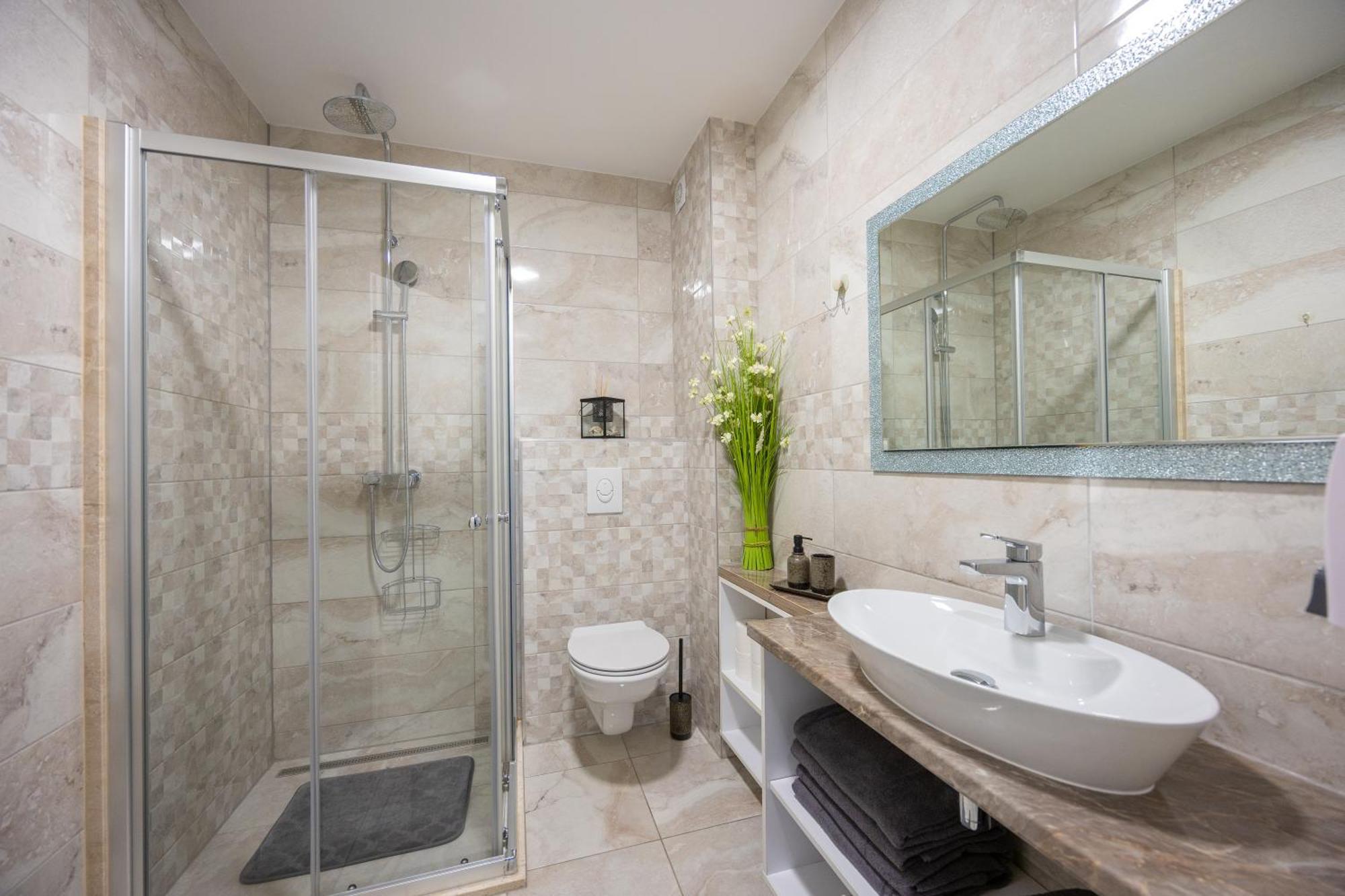 Appartamento con 2 Camere da Letto