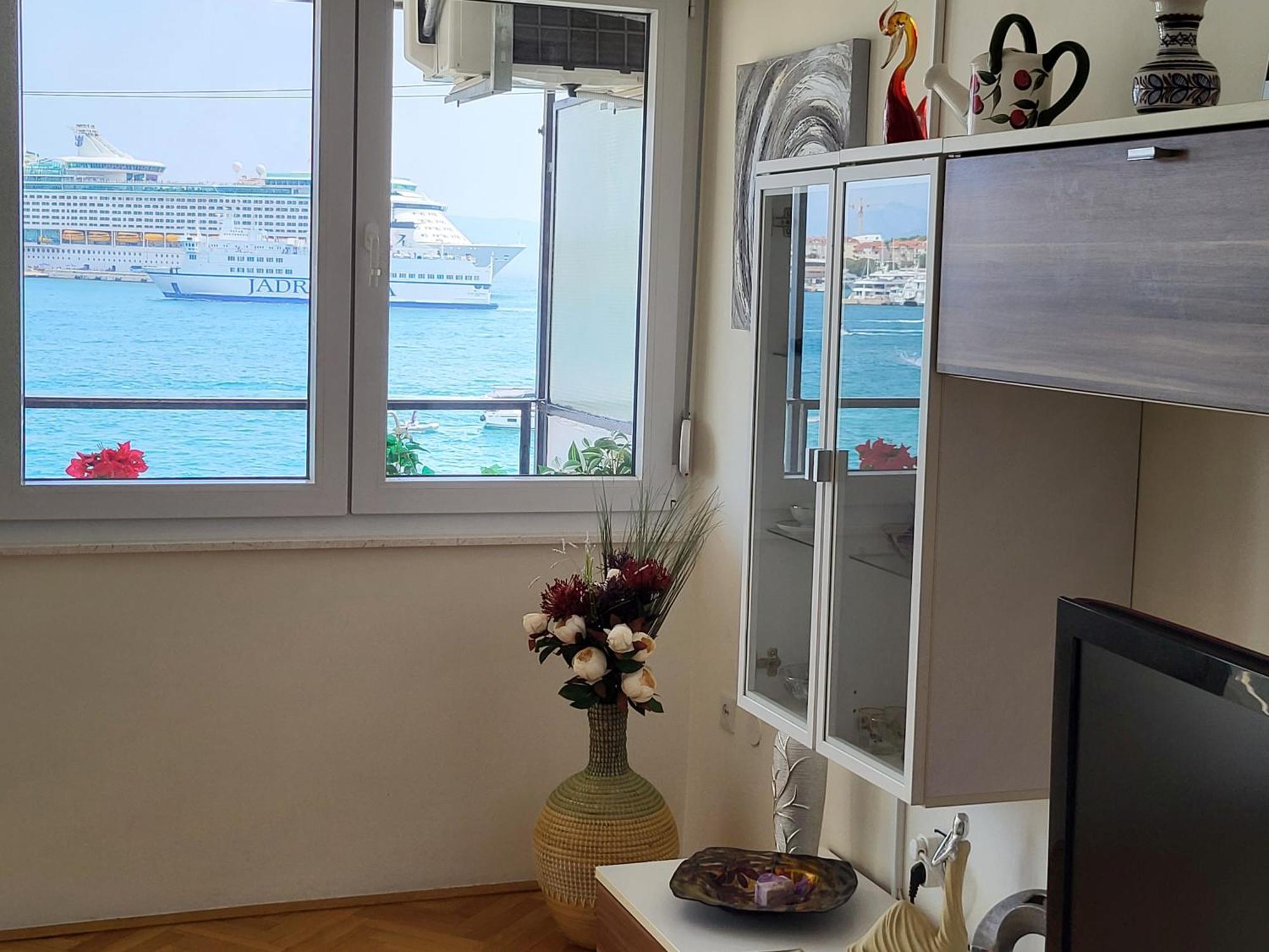 Two-Bedroom Apartment Sea View