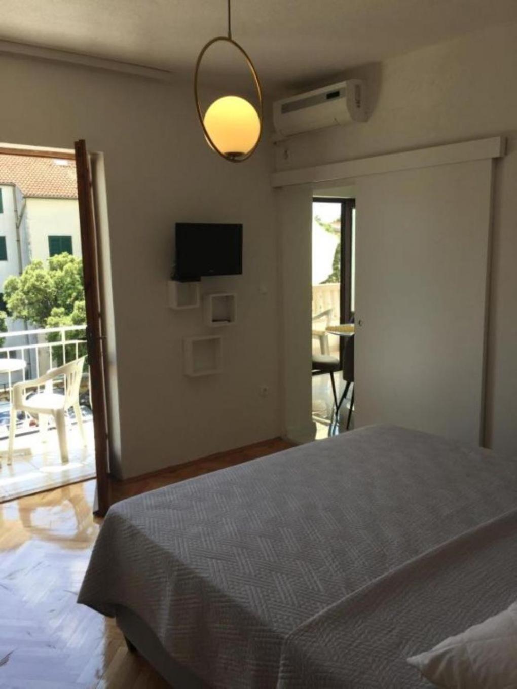 One-Bedroom Apartment with Terrace