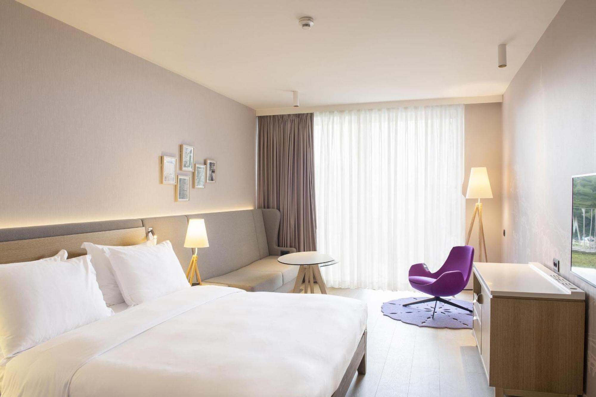 Premium Room with Balcony