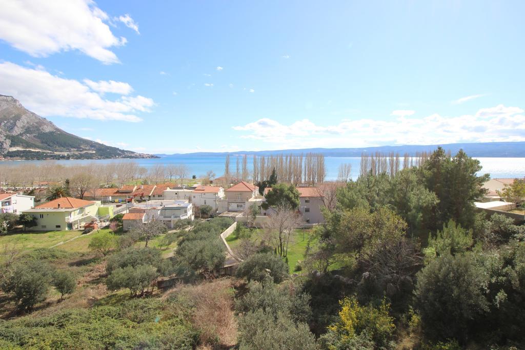 Three-Bedroom Apartment,189852478:JPEG