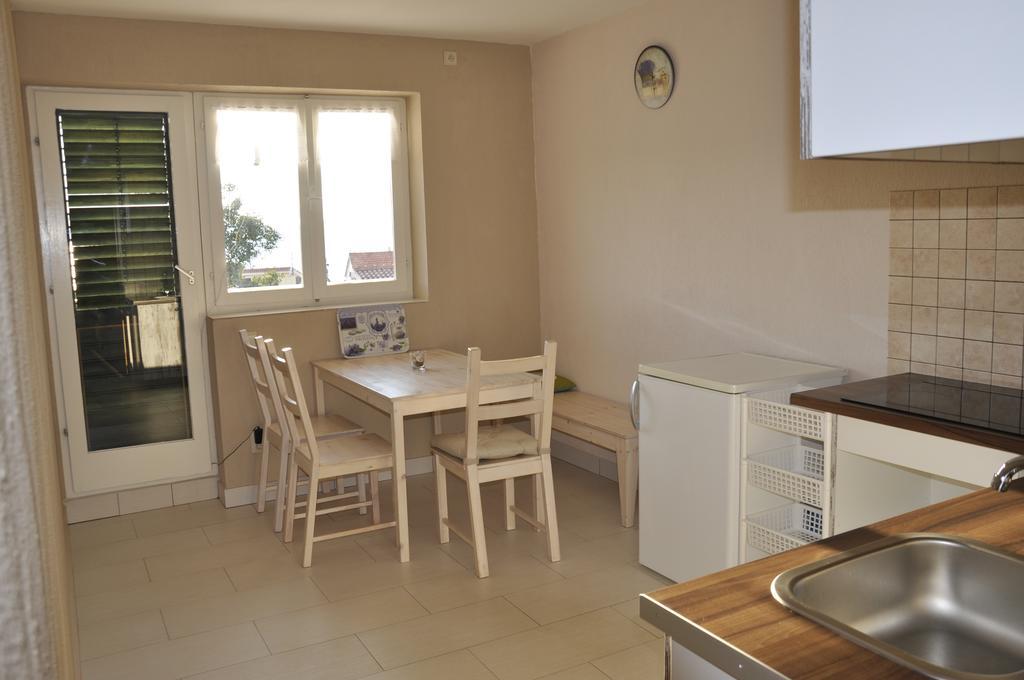 Apartment with Balcony,321956353:JPEG