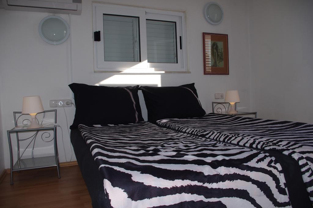 Duplex One-Bedroom Apartment Balcony Sea View