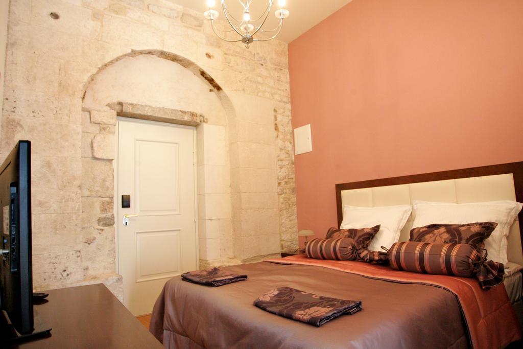 Standard Double Room,136671099:JPEG