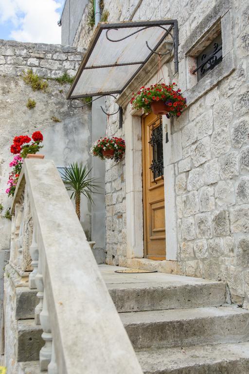 Double Room,1245005539:JPEG