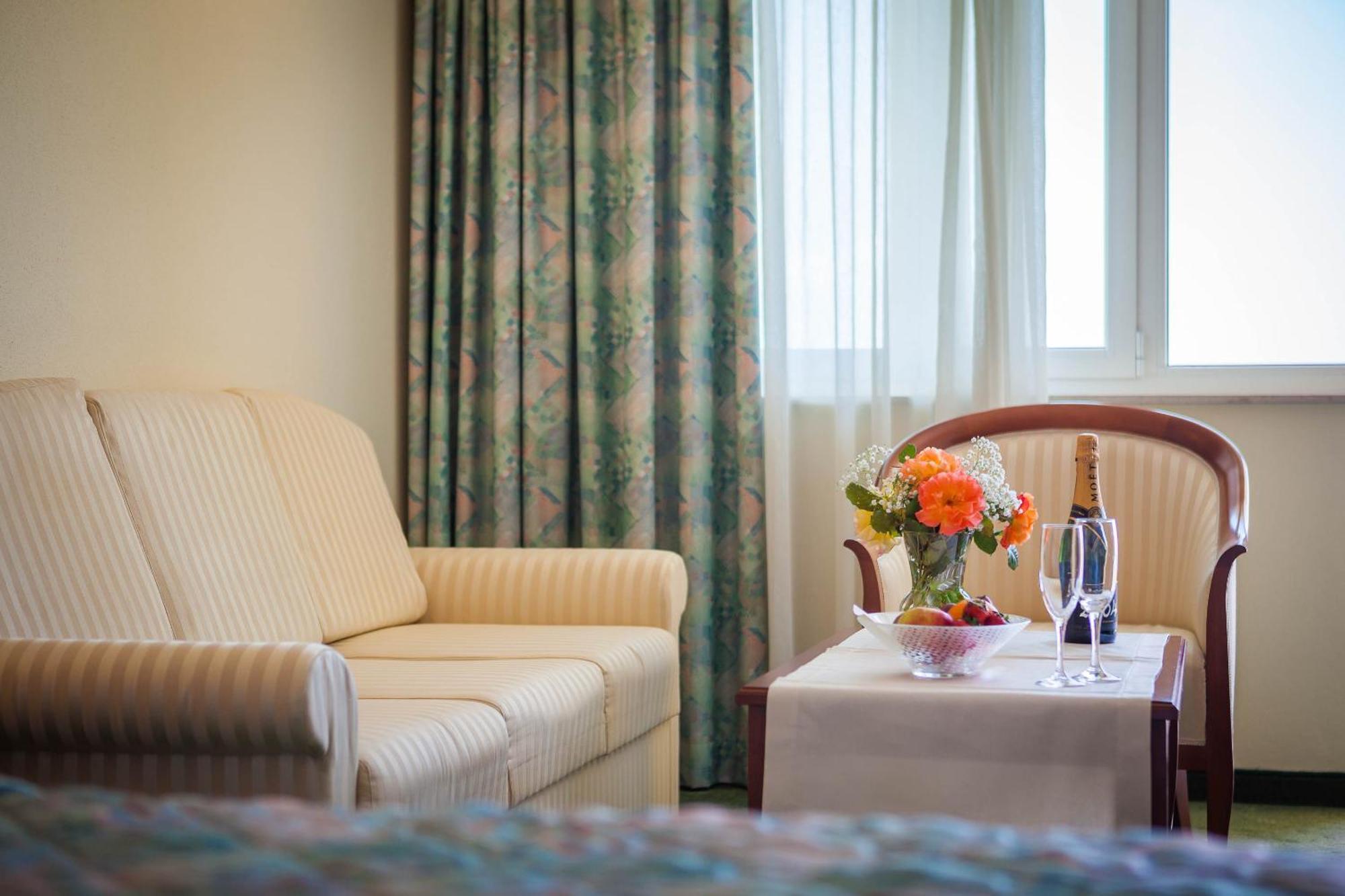 Familienzimmer mit Balkon
