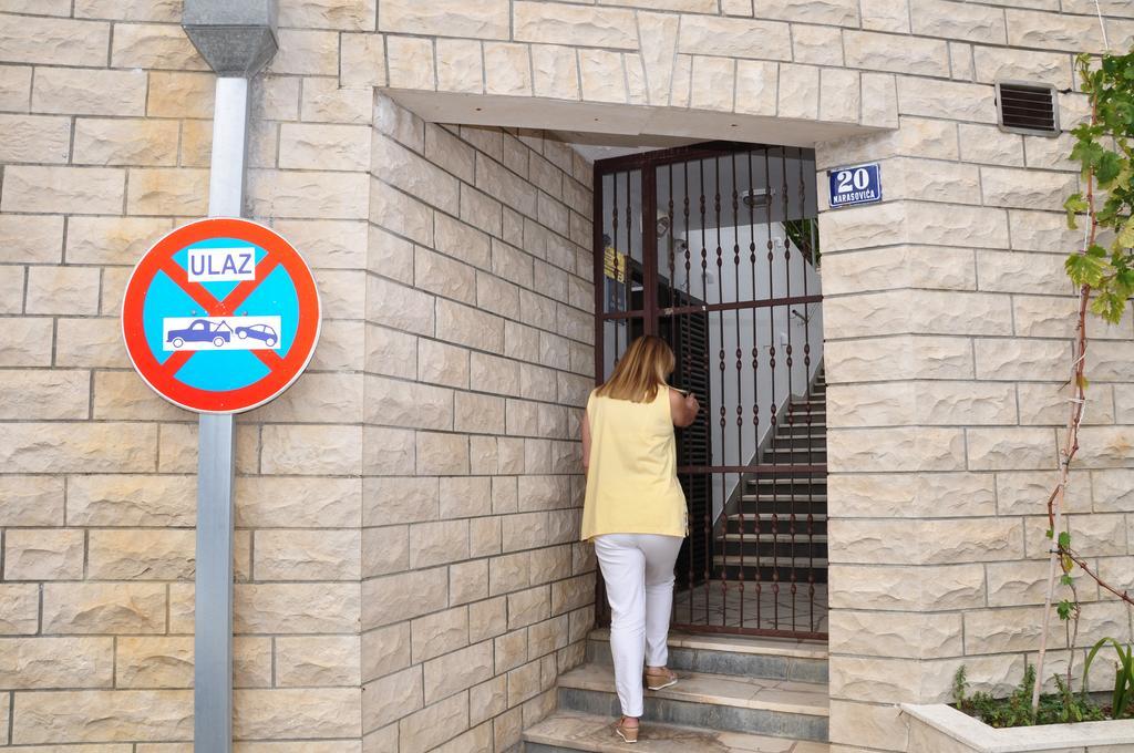 Apartment with Sea View (First Floor),325242247:JPEG