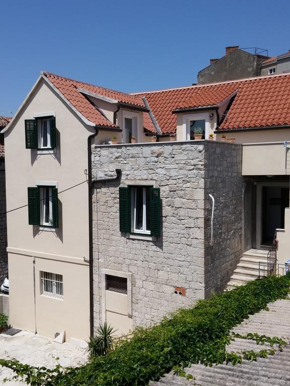 Apartment Terrace