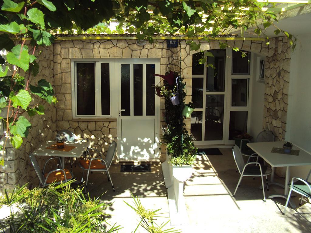 Estudio Confort con terraza