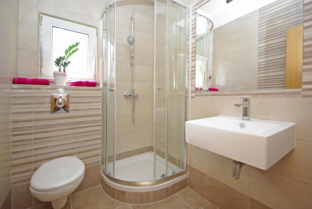 Studio Apartment with Sea View,1501012339:JPEG