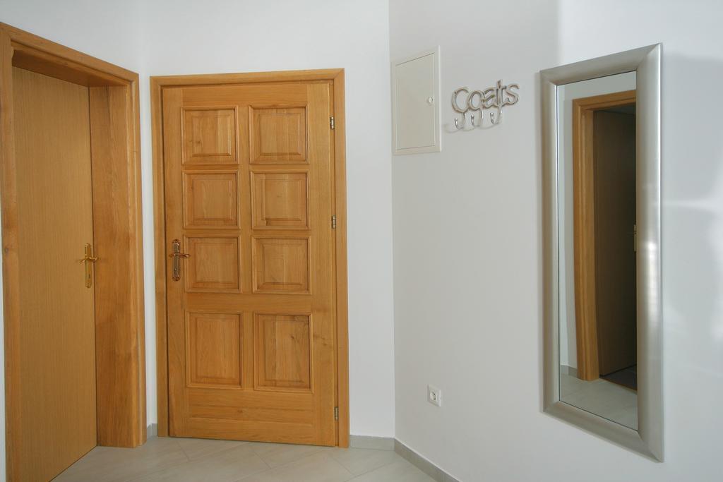 One-Bedroom Apartment,367322158:JPEG