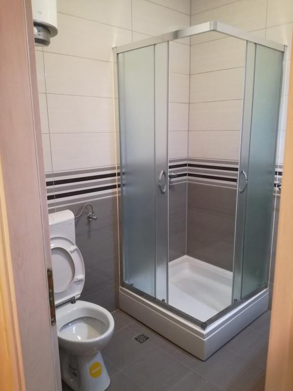 One-Bedroom Apartment,403536072:JPEG
