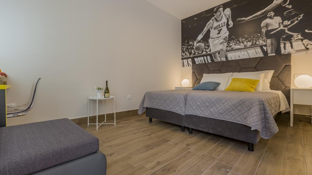 Camera Matrimoniale/Doppia con Letti Singoli con Letto Supplementare