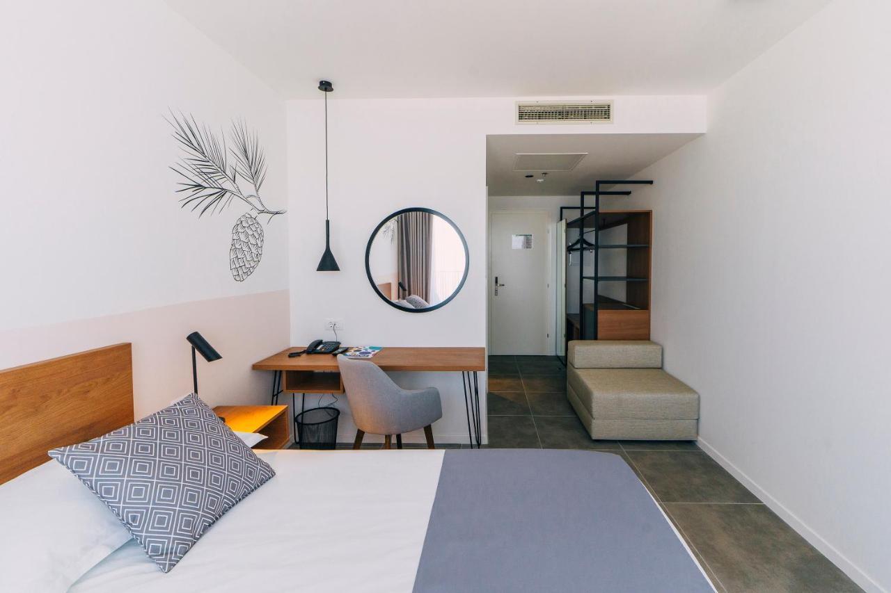 Comfort Room Balcony Sea View,696692496:JPEG