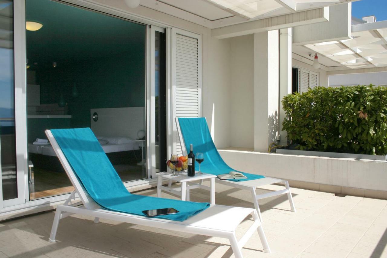 Studio Terrace Sea View
