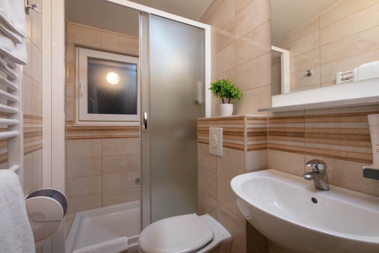 Apartment mit 2 Schlafzimmern und Meerblick