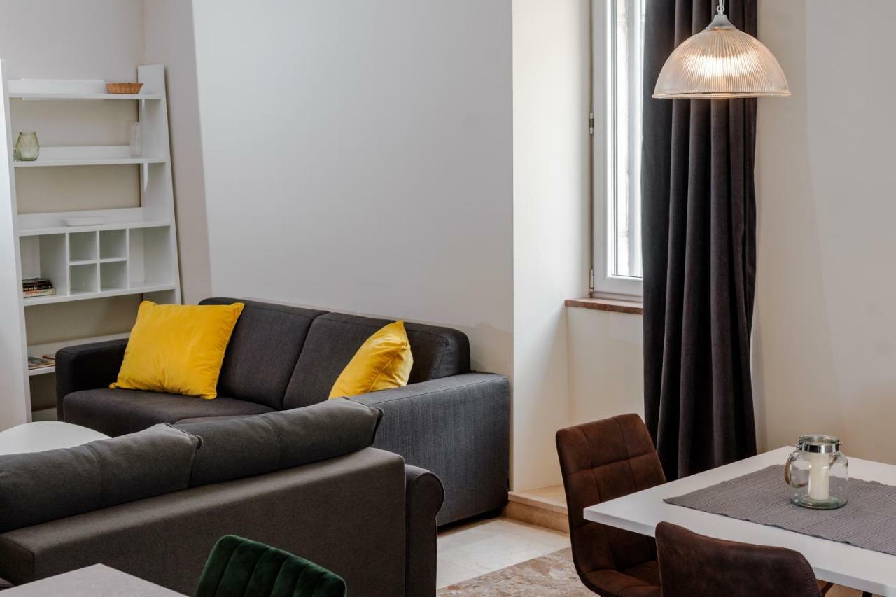 Luxury Three-Bedroom Apartment