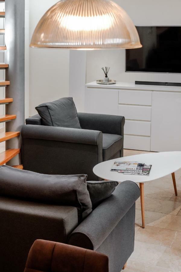 Luxury Three-Bedroom Apartment