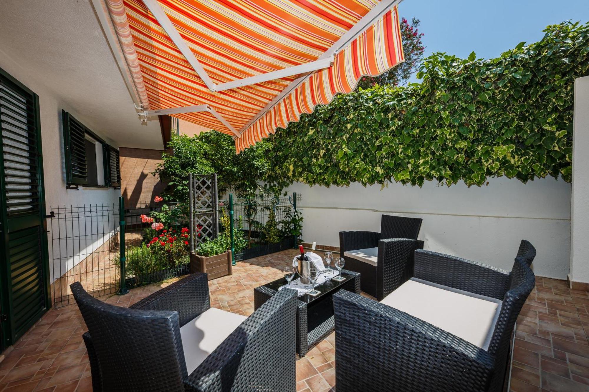 Appartamento Deluxe con 1 Camera da Letto e Terrazza - Via Omiška 16