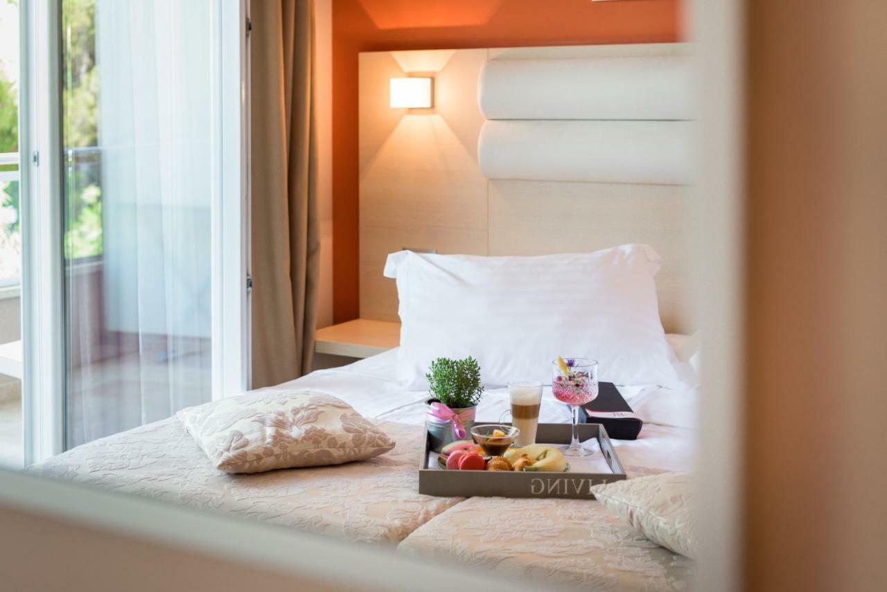 Double or Twin Room Balcony Sea View