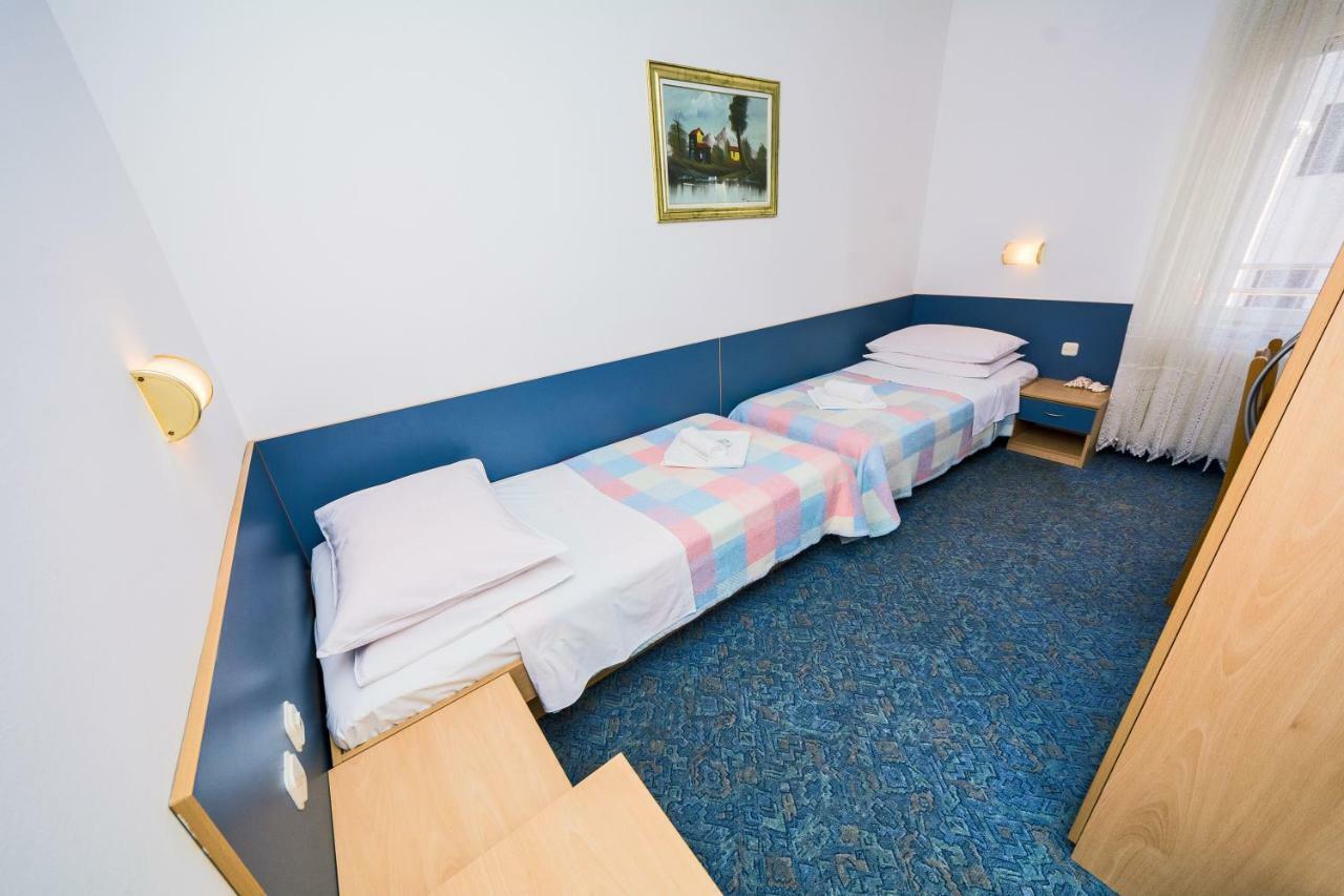 Standard Twin Room with Sea View