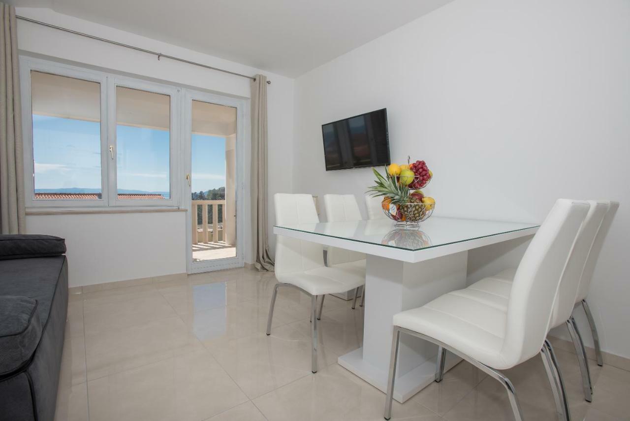 Apartment Sea View