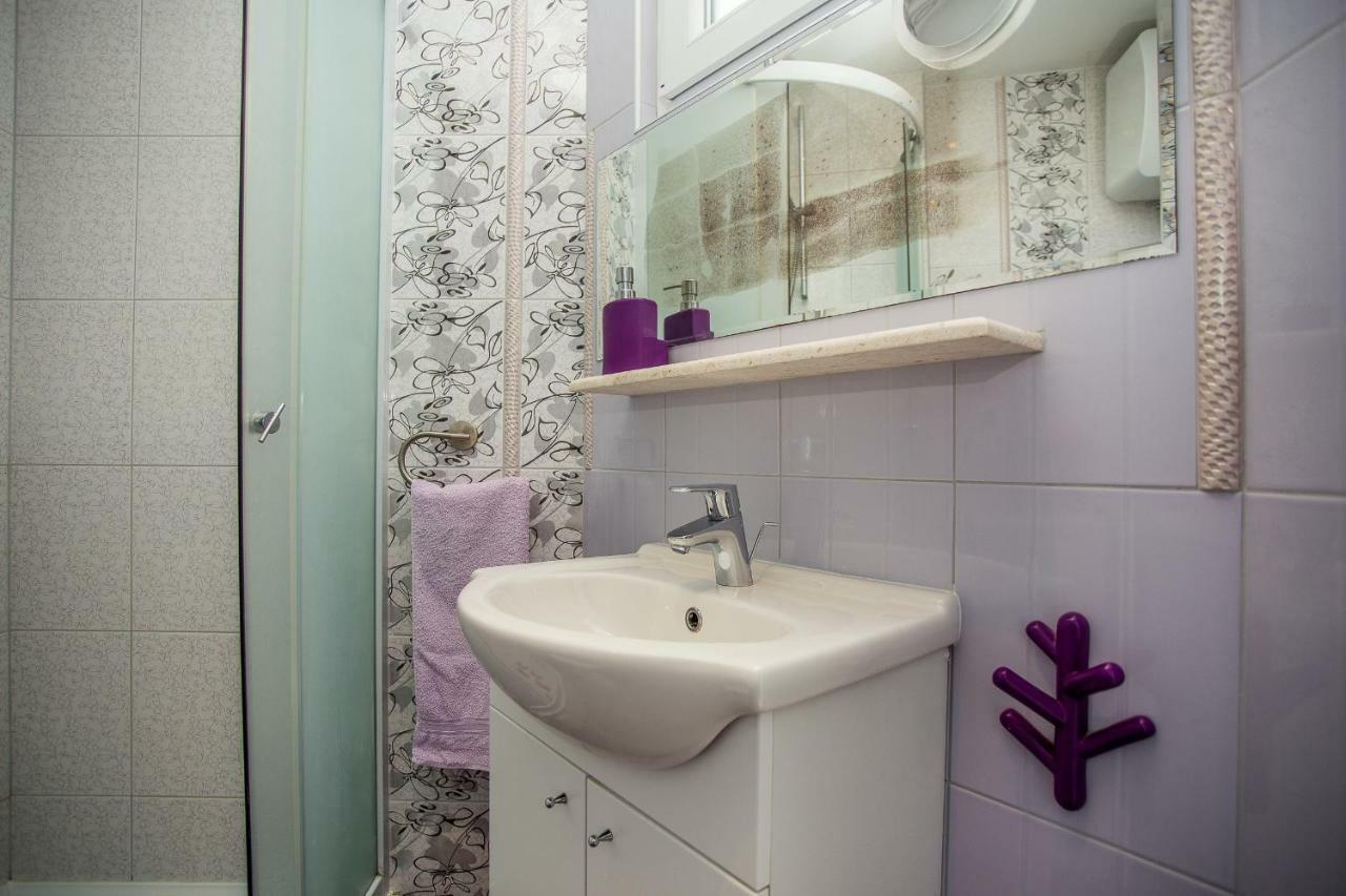 Luxury One-Bedroom Apartment